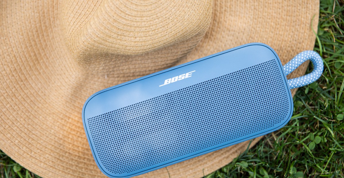 O Bose Soundlink Plus é um ótimo alto -falante para a praia neste verão