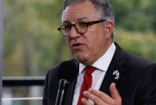 Padilha reafirma que tarifaço não fará Ministério da Saúde retaliar