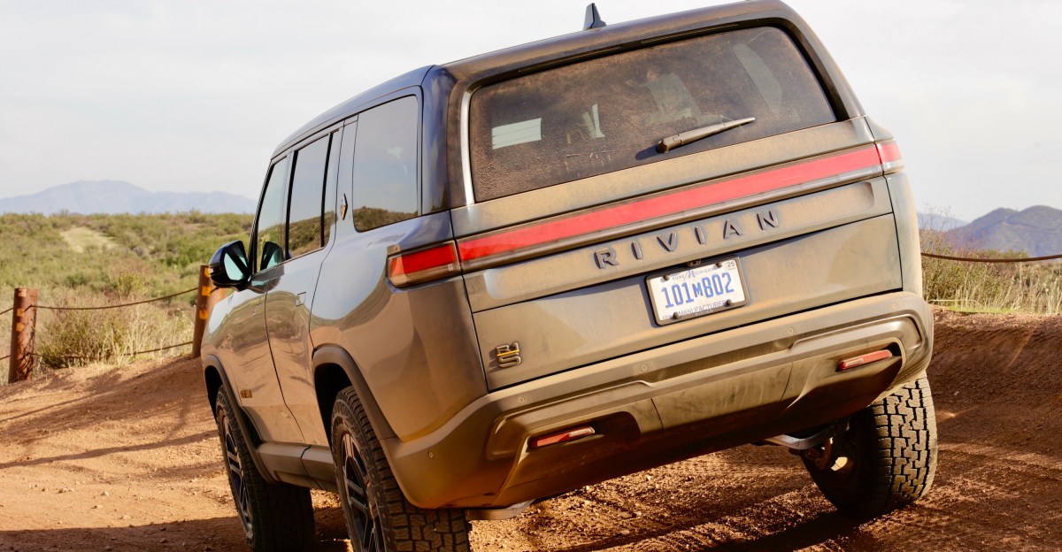 RIVIAN R1S Review: Second Time é o charme