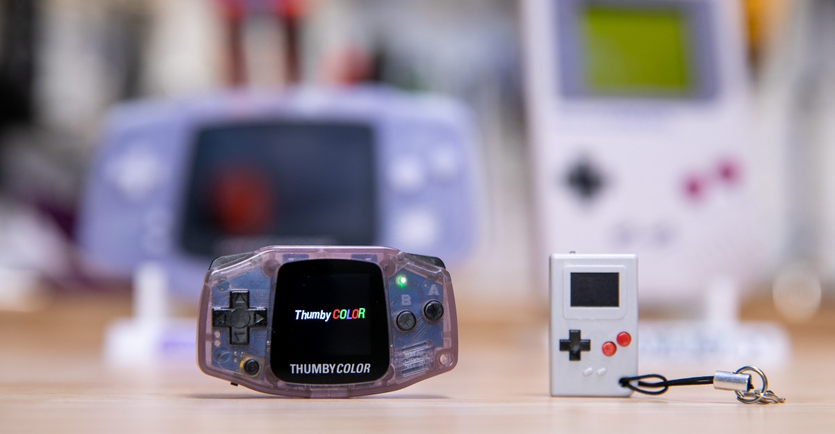 THUMBY MICRO-REVISÃO DE COLOR: Um clone GBA deliciosamente pequeno que não joga Nintendo
